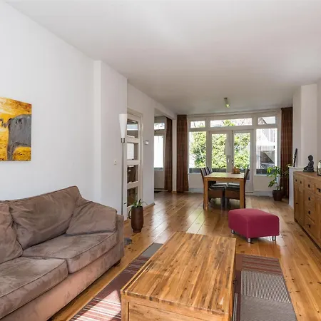 Hiltje - To Apartment