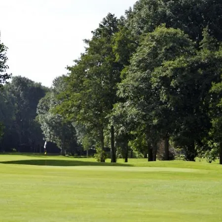 Hiltje - To Διαμέρισμα *